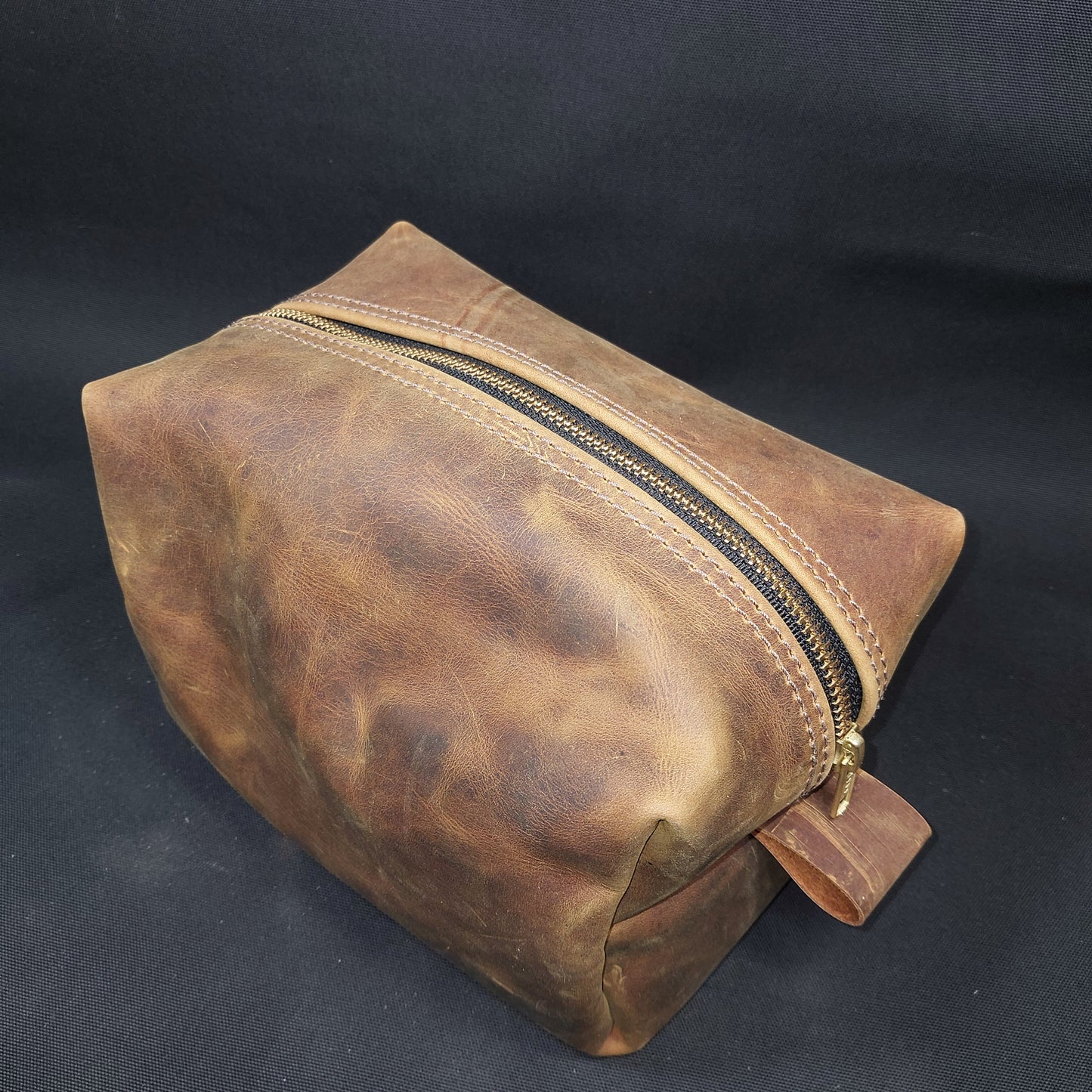 DK01 - Dopp Kit - Toiletries Holder