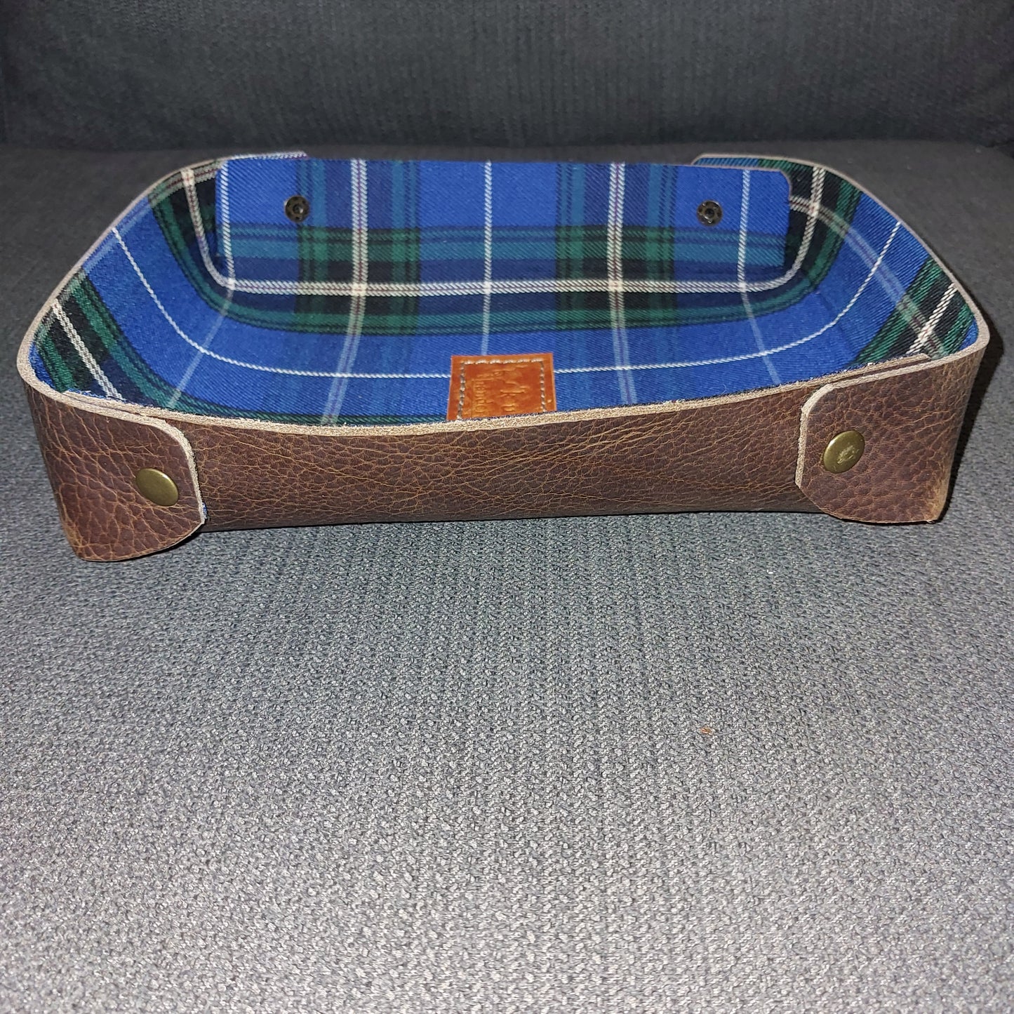 VT01 - Valet Tray with Lining